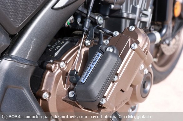Plus simple qu'un DCT, plus complet qu'un shifter, l'E-Clutch marque une évolution dans la mécanique Honda
